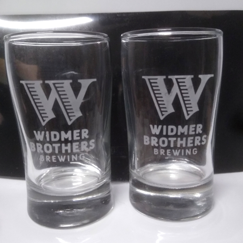 Double shot glass with heavy bottom
